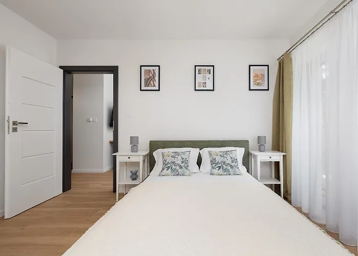 Stylowy Blisko Morza Z Parkingiem Zielona 3a By Renters ミエンジボジェ